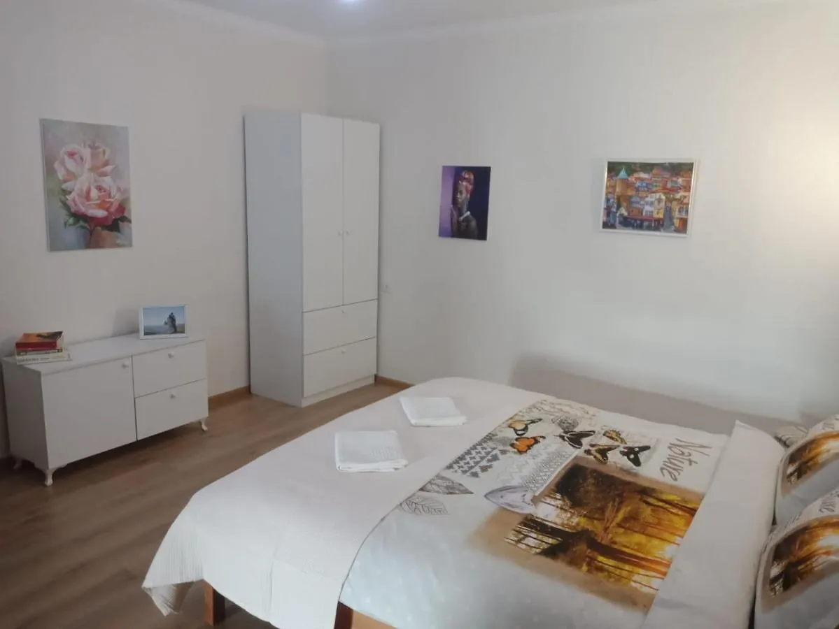 Kacharava Apartments Тбилиси 0*,